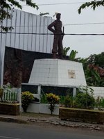 Monumen Kapten Suwandak