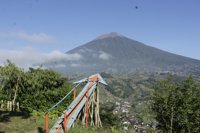Puncak Gunung Lompong