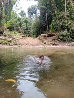 Wisata Kali Putih Albert Mansim