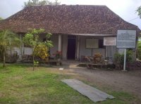 Palang Mejayan | Kelompok Arca Mejayan | ꦥꦭꦁꦩꦼꦗꦪꦤ꧀ | ꦱꦁꦒ꦳ꦮ꦳ꦶꦒꦿꦲꦩꦼꦗꦪꦤ꧀ | ᬲᬗ᭄ᬖᬯ᬴ᬶᬕ᭄ᬭᬳᬫᬾᬚᬬᬦ᭄