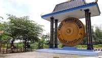 Gong Perdamaian Madiun