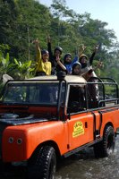 Merapi Land Rover