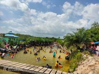 Pemandian Sungai Ujil