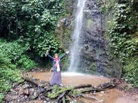 Curug Ciheulang Perkebunan Teh Maleber