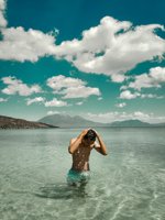 Pantai Pasir Putih Nuhalolon