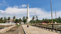 Mercusuar raja Willem Cikoneng