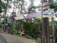 Wisata Goa Kembar Kaneng