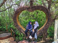 Kebun Raya Mangrove Surabaya