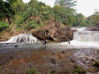 Air Terjun Curug Lakenai