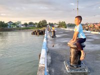 Pantai Dermaga Rembang