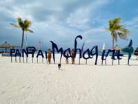 Pantai Pasir Putih (white Sand Beach)