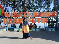 Wisata Bahari Pasir Putih