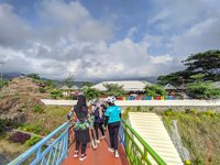 Wisata Giri Mulyo