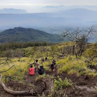 Puncak Gunung Ciremai Apuy Palutungan